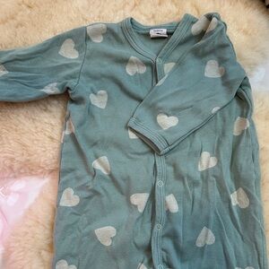 Petit Bateau Green Heart Patterned Baby Onesie